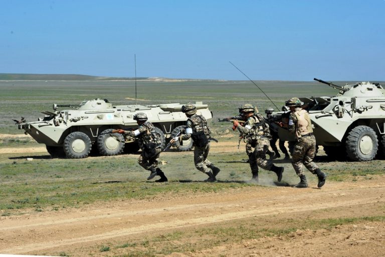 Батальонные учения в Вооруженных Силах РК проходят с максимальным приближениям к боевым условиям