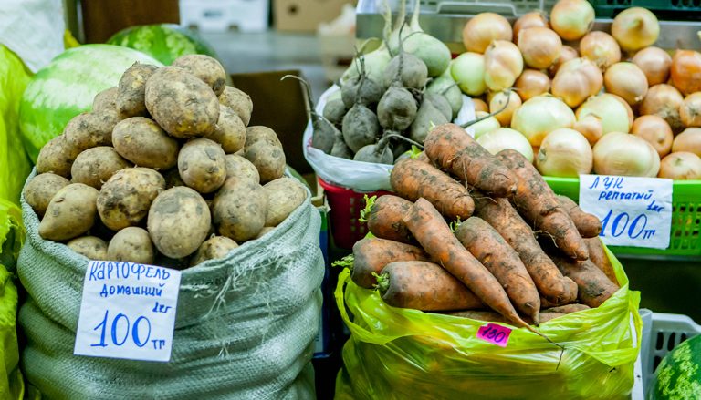 В Усть-Каменогорске создали штаб по мониторингу цен на основные продукты питания