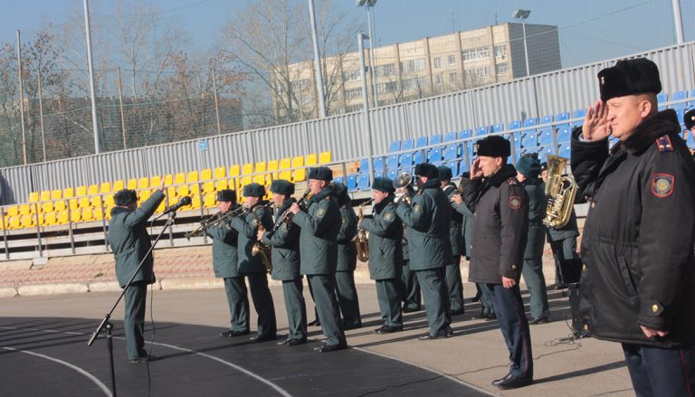 Сотрудники органов внутренних дел перешли на зимнюю форму одежды