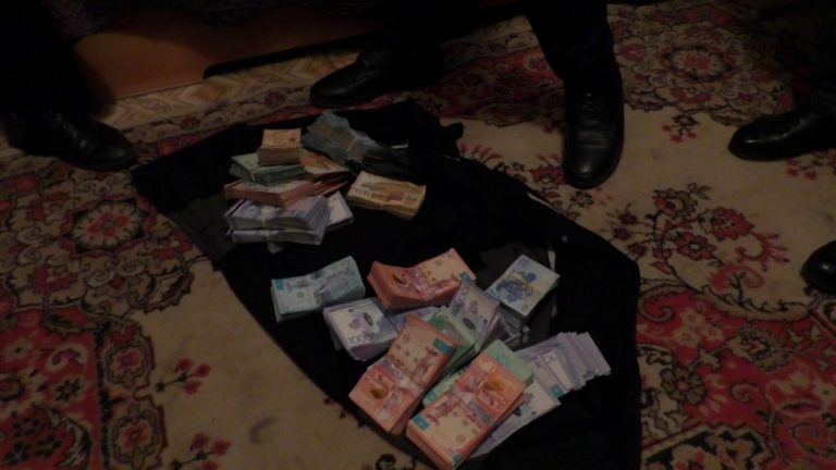 В ВКО полицейские раскрыли кражу 13 миллионов по «горячим следам». Деньги возвращены владельцу