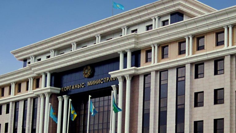 Министерство обороны подтвердило смерть 13 военнослужащих в результате крушения вертолета ВС РК