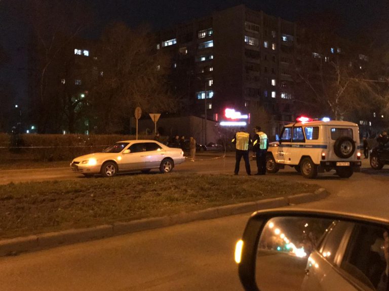 В Усть-Каменогорске молодой водитель сбил на пешеходном переходе женщину и ее сына