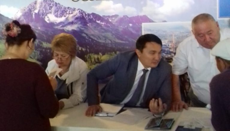 На восток и север Казахстана приглашают на постоянное место жительства переселенцев из южных регионов