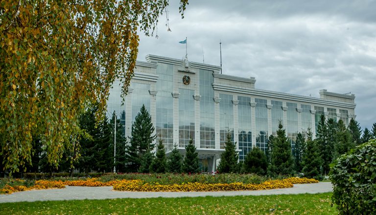 Цена содержания здания областного акимата ВКО: незначительные траты