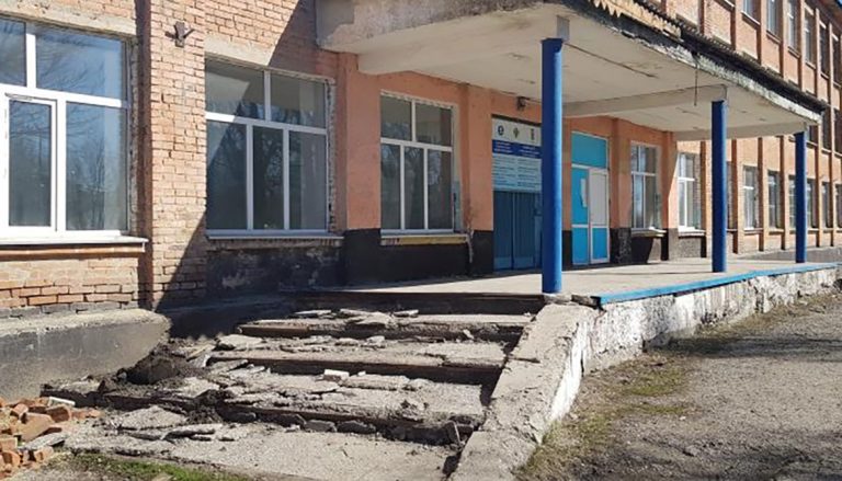 Аварийную школу в Шемонаихе хотят продать за 91 миллион тенге — она уже не нужна