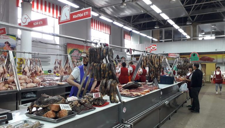 Рейд по мясным рынкам Усть-Каменогорска: далеко не всё благополучно