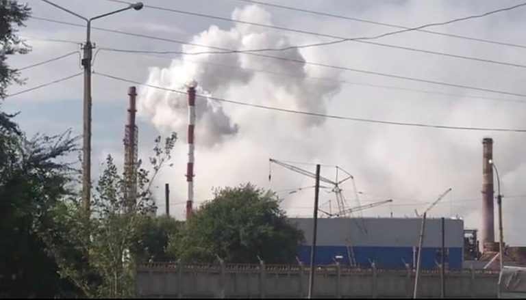 Пар из трубы «Казцинка»: превышений ПДК нет