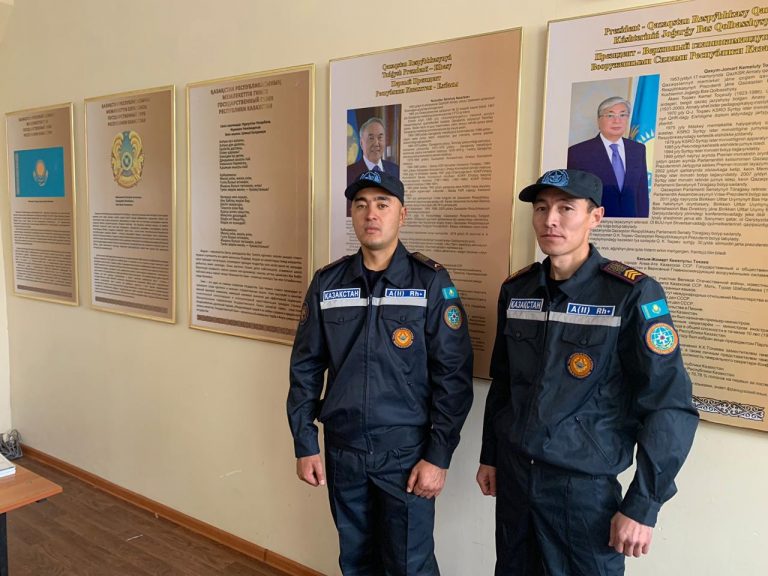 Гвардейцы спасли от смерти тушившего пожар добровольца