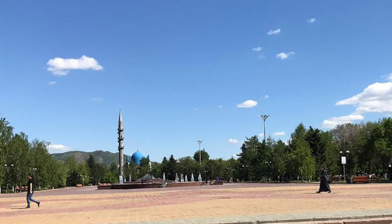 Юрту, стоимостью почти 7 миллионов тенге, вернут на центральную площадь Усть-Каменогорска только в следующем году