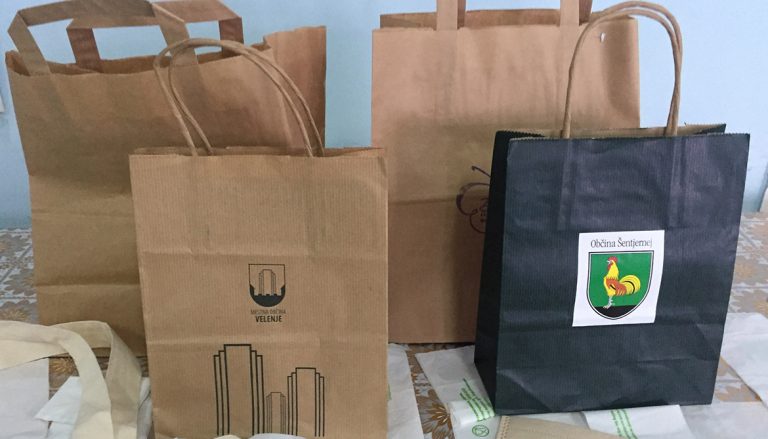 В Усть-Каменогорске проходит акция «Зеленый офис», экологи предлагают отказаться от использования полиэтиленовых пакетов на неделю
