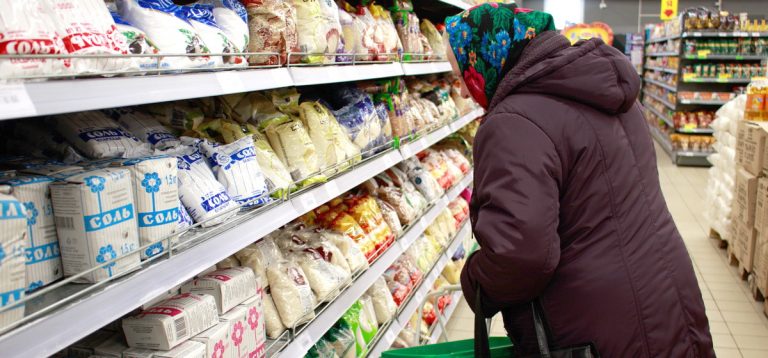 Мясо, молоко, крупы, мука, хлеб, яйца, овощи и фрукты подорожали в Казахстане