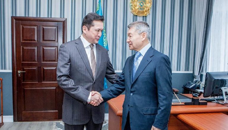 Экс-руководителя управления энергетики ВКО Мурата Мусатаева все же осудили за мошенничество
