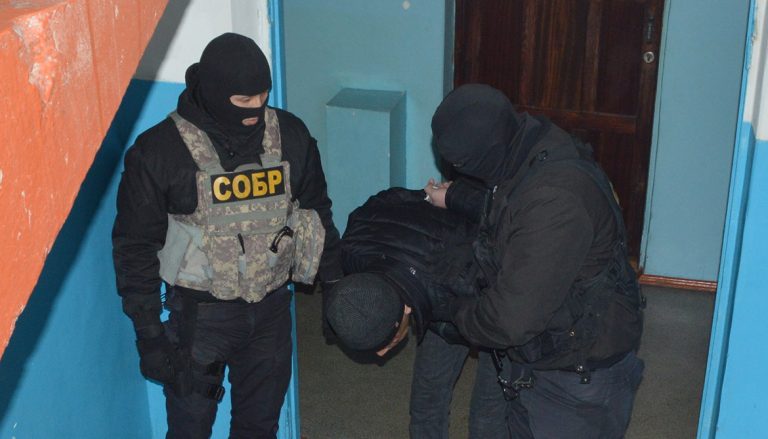 Полицейские задержали «карманников» в Семее