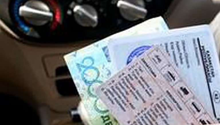В Семее 36-летний житель города хотел подкупить сотрудников полиции