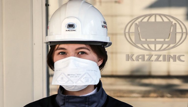 «Казцинк» раздаст 100 000 защитных масок сотрудникам и членам их семей