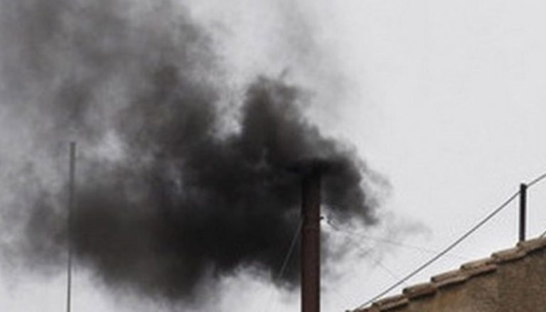 Чиновники Усть-Каменогорска не хотят дышать городским воздухом? Но хотят дышать чистым — за 1,2 млн тенге