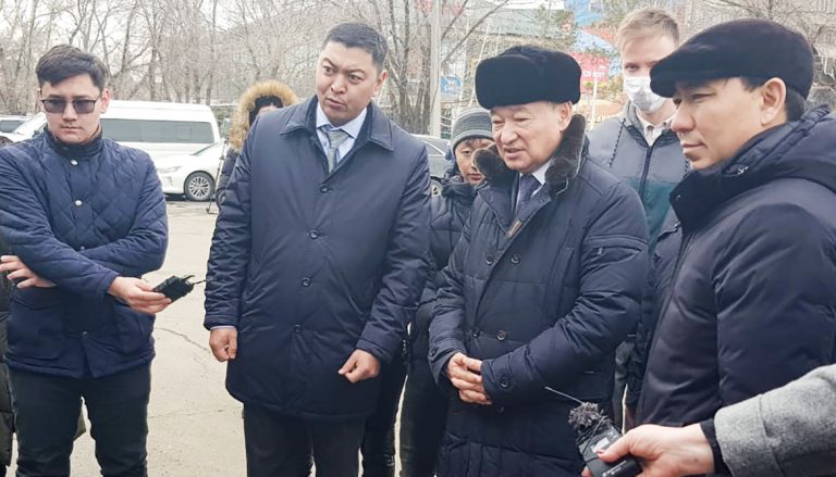Директор Усть-Каменогорского автовокзала рассказал акиму ВКО о превентивных санитарных мерах на предприятии