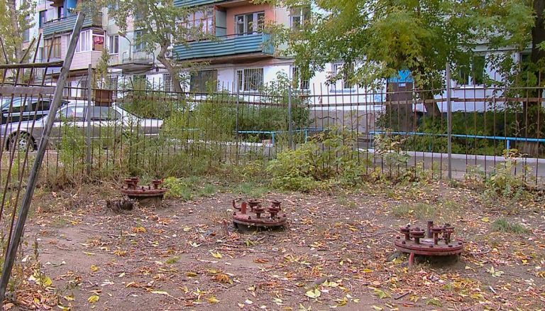 В Усть-Каменогорске распродают старые газгольдеры