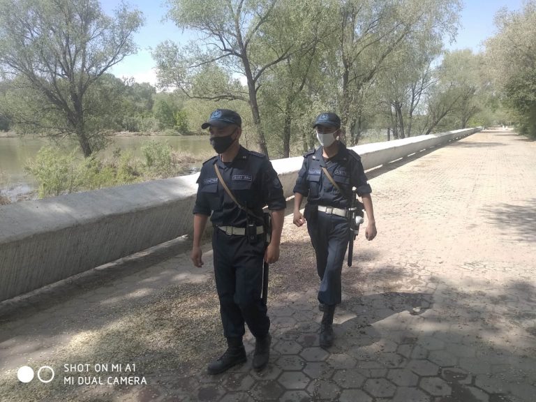 Гвардейцы в Семее поймали форточника