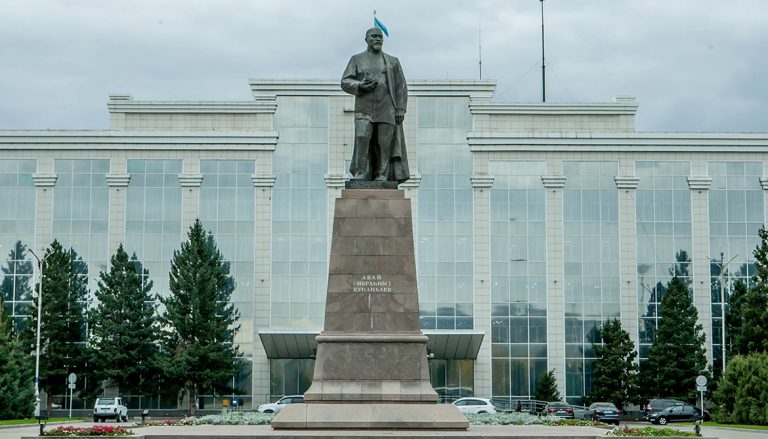 Сколько стоит помыть фасад областного акимата? Три миллиона