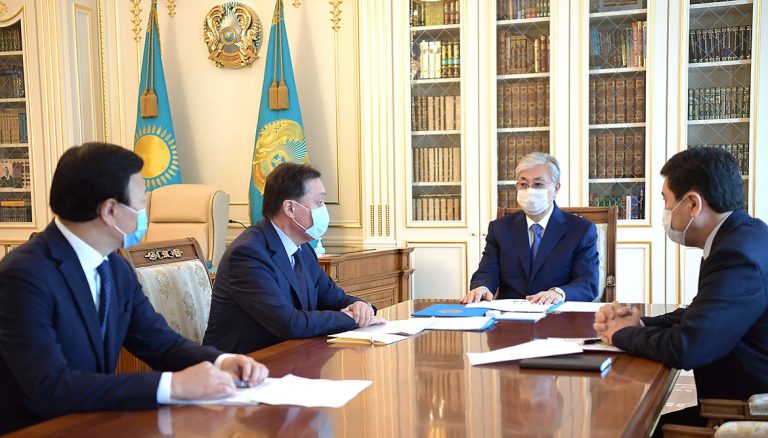 Касым-Жомарт Токаев поручил продлить карантинные меры на две недели