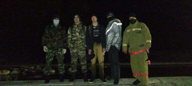 Двое подростков заблудились в ВКО