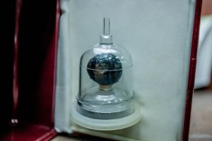 "Харитончик" - оплавленный комок земли с эпицентра взрыва